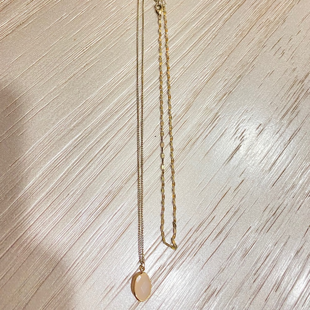 set of two gold necklaces